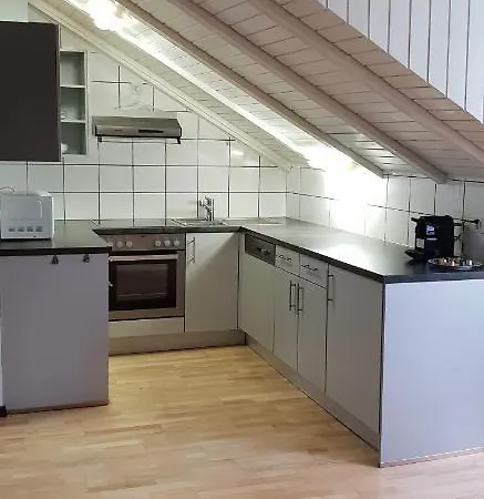 Haus De Philosophe Et Compositeur Rousseau Apartmán *